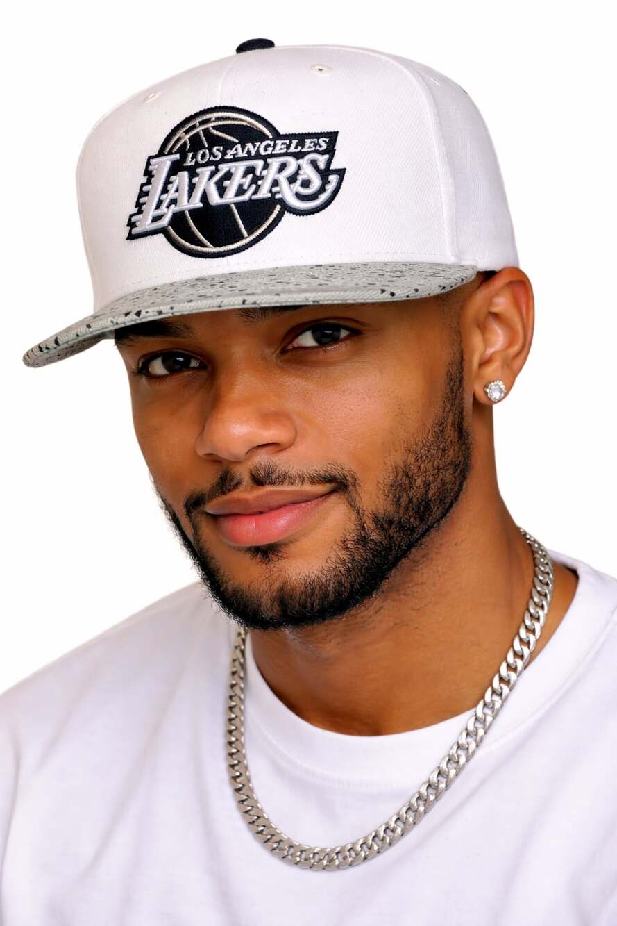 Mitchell & Ness Lakers Cement Top Snapback –